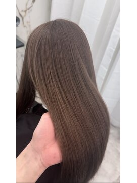 メゾン(Maison) 三宮/ダブルカラー/ハイトーン/ブリーチ/カラー/インナーカラー