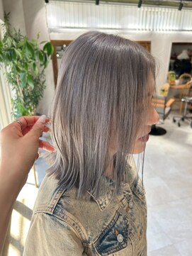 アドア 横浜(ADORE) 【ADORE 横浜】シルバーカラー