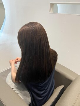 コルマーノ(COL MANO) マルタ担当　透明感グレージュ