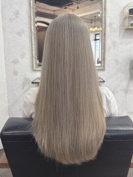 シェリー トロワ(cherie trois) white beige