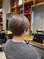 アルトル 池袋2nd(altru)&nbsp;◇大人40代50代60代ショートボブ丸みショート白髪ぼかし