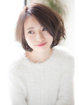 ビアンコ カーロ(Bianco caro) 大人ガーリーボブ