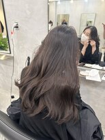 ヒュージ 三軒茶屋(huge)&nbsp;セミミディアム×オリーブカラー_髪質改善トリートメント_韓国