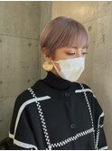 耳かけショートのミルクティーベージュ