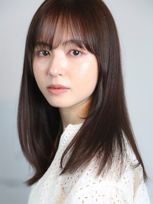 超高濃度水素ストレートで圧倒的な艶と柔らかさを◎髪を潰さない縮毛矯正は水素だけでしか味わえない。