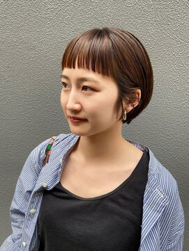 耳かけショートボブ/ショートヘア/ショートバング