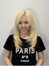 ライフイズモーメント 浜松富塚店(Life is...Moment) 都築 美俐果
