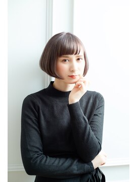 トルチェ(toRtue) 前下がり タイトボブ ON グレー多めのグレージュ