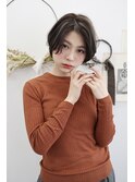 センターパートで似合わせショートヘア