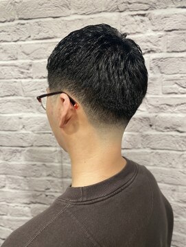 グレイスフル バーバープラチナム 六本木店(Graceful Barber platinum) フェード/バーバー/アップバング/メンズショート/刈り上げ/短髪