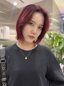 ゼスト 八王子店(ZEST) ボルドーカラー/赤カラー【佐々木 麻衣】