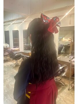 卒業式  編み込みウエーブおろしハーフアップスタイル