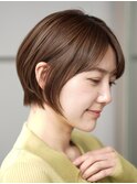横浜西口切りっぱなしミニボブショートレイヤー前下がり前髪なし
