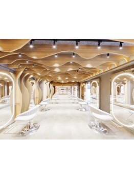 NEWOPEN★韓国式レイヤーカット×前髪カットで小顔も大人可愛いも叶える。髪質改善で艶髪に[原宿表参道]