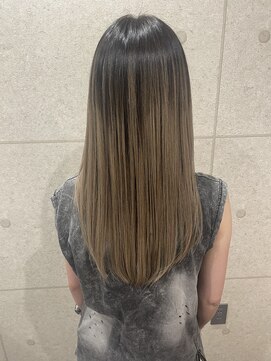 ロイ(ROY) レイヤーカット