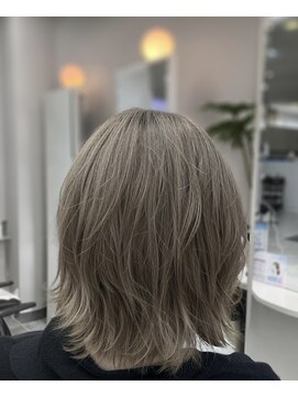 ヘアーフォーカス レイヤーウルフボブ