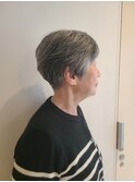 グレイヘアスッキリショートカット