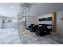 レボ 片町店(Revo)