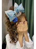 ヘアアレンジメント ボガスティーズ 川崎店(Hair arrangement Vogusty's) 盛り髪【サイドポニー】