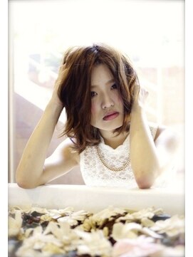 ラローレン(La LAUREN) LAUREN☆外国人風☆愛され艶ミディスタイル　tel0112328045