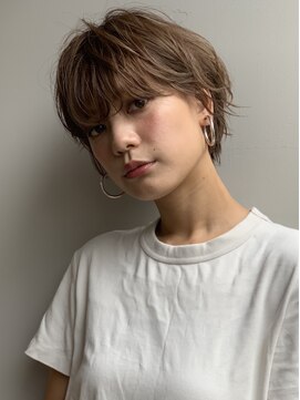 ブラウヘアアンドケア(care) ショート&ヌードベージュ