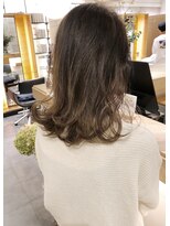 エイゾー(EIZO)&nbsp;抜け感ハイライトカーキグレージュ