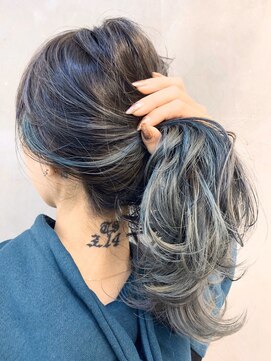 ディバイス カラーアンドエクステ(Device) 【Device心斎橋】外国人風スモーキーグレージュWカラー