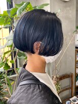 テトヘアー(teto hair) ネイビーカラー　刈り上げボブ　暗髪　