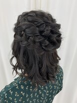 アリー(ALLIE´)&nbsp;〇編み込みハーフ【totalsalon GRACE】