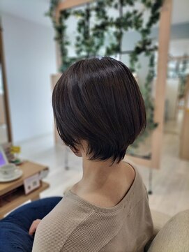 アドラーブル 長岡新保店(adorable) 30代40代大人可愛いツヤ髪ナチュラルハンサムショート丸み
