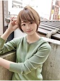 オン眉ショート　ナチュラルレイヤーシフォンベージュラソル浦和