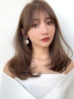 アフロートリノ(AFLOAT Leino)&nbsp;大人可愛い　レイヤーカット　顔まわりサイドバング　韓国ヘア#