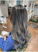 ナチュラルバレイヤージュ