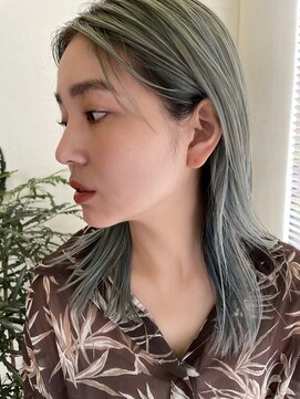 シュール(Sure) 個性派さんに◎ブリーチオンエメラルド。