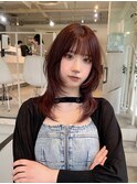 くびれるロングレイヤー/ハッシュカット/ボルドーカラー