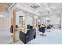 リベッタ(Ribetta)の雰囲気（自然光がたくさん入り、明るくて心地よい店内。）