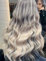 イリ 大阪(ili)&nbsp;ハイライトカラーミルクティーベージュレイヤーカット