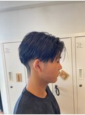 センターパートアップバングツーブロックメンズスパイラルパーマ