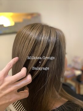 アンダーカバー UNDERCOVER 20代_ミルクティー_グレージュ_バレイヤージュ_シャドウルーツ