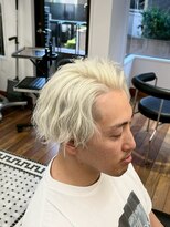 ザデイトウキョウ 表参道 青山(THE DAY TOKYO)&nbsp;表参道駅MEN’S/ニュアンスパーマ/刈り上げセンターパート