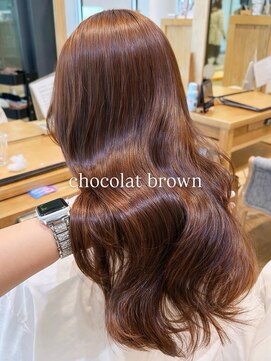 バイオレット ヨコハマ(Violet Yokohama) 透明感ブリーチなしchocolat brown×レイヤーカット(AO-13)