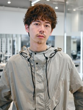 テン 心斎橋(tenn.) 難波シャドウパーマメンズマッシュウルフカット波巻きパーマ色気