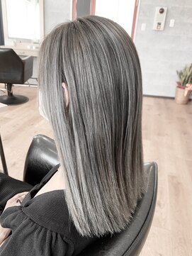 ヴィヴ(VIVE) ホワイトグレージュバレイヤージュ