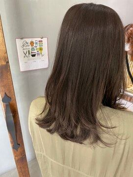 グミ(gumi) *gumi*透明感×ベージュカラー