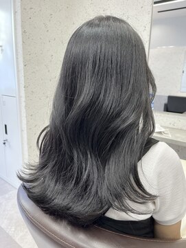 アデプト 北千住店(adept) 【adept北千住エリスタイル】ブルーブラック×ロングくびれヘア