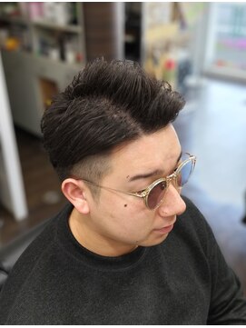 アゲイシ(hair club AGEISHI) ２ブロック　７・３ショートスタイル