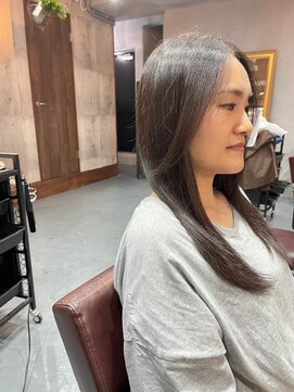 ハウル(Howl) #髪質改善#レイヤーカット#センターパート