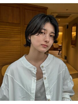 ヤイエ(yiye) ボブ/ミニボブ/顔周りレイヤーカット/ショートボブ/外はねボブ