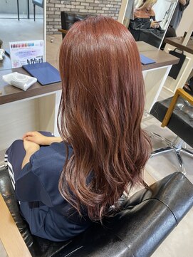 ユニ(Uni.) ブリーチを使わないダブルカラーでピンクヘアに
