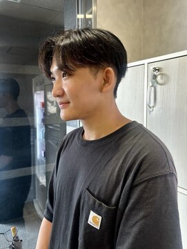 リアン 綱島(Lien) 前下がりセンターパート/刈り上げツーブロック/ショート/20代